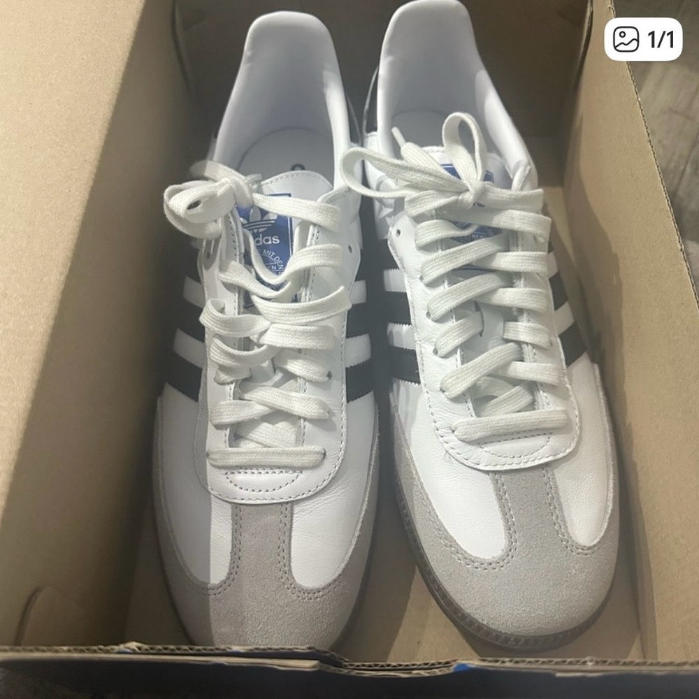 Adidas Men's White and Black Sneakers